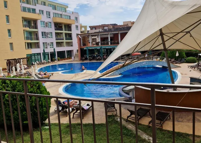 公寓式酒店 Pool View Studio, Pollo Resort, Sunny 阳光海滩