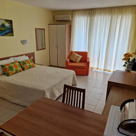 Pool View Studio, Pollo Resort, Sunny Beach Sluneční pobřeží