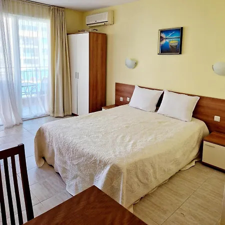 Pool View Studio, Pollo Resort, Sunny Beach Aparthotel 3*