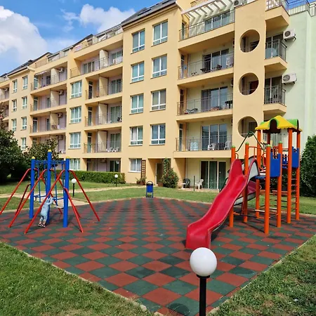 Aparthotel Pool View Studio, Pollo Resort, Sunny