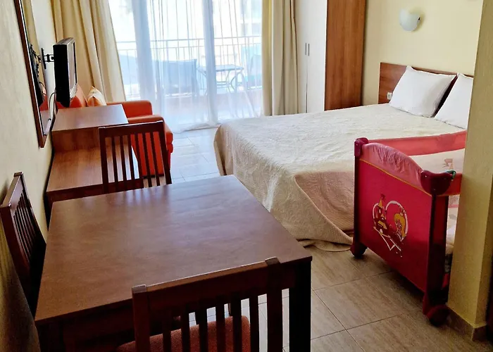 شقة فندقية Pool View Studio, Pollo Resort, Sunny 3*