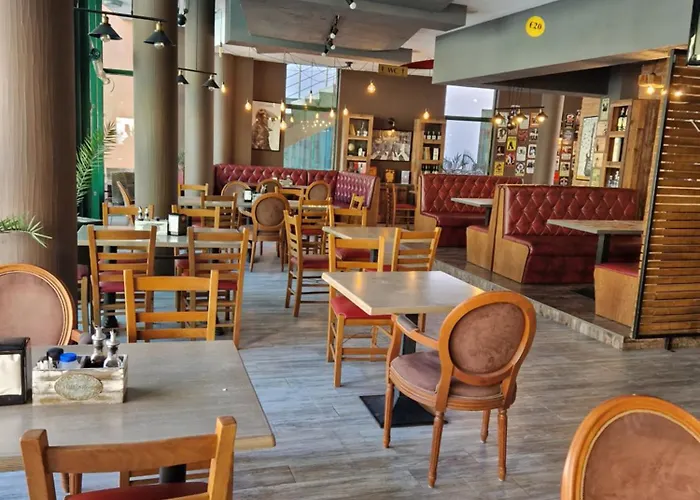 アパートホテル Pool View Studio, Pollo Resort, Sunny