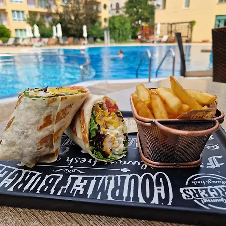 Pool View Studio, Pollo Resort, Sunny Beach 아파트호텔 써니비치